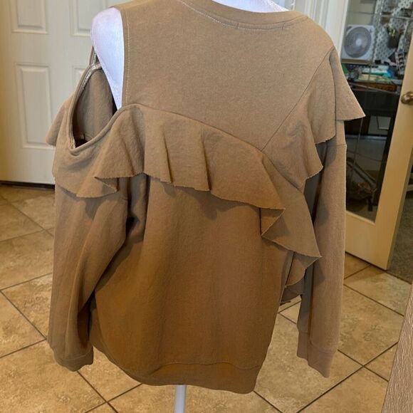 Eva Franco Womens 8 Ruffle Front Asymetrical Cold Shoulder Sweater Tan Lagenlook - Picture 4 of 7